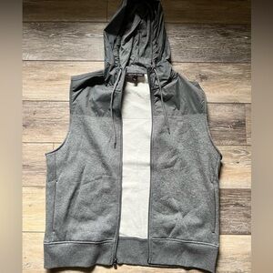 Michael Kors (large) Men’s hooded vest